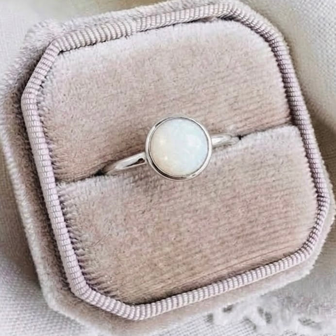 Luna Classic sterling silver breastmilk ring with round white breastmilk setting by MamaGems