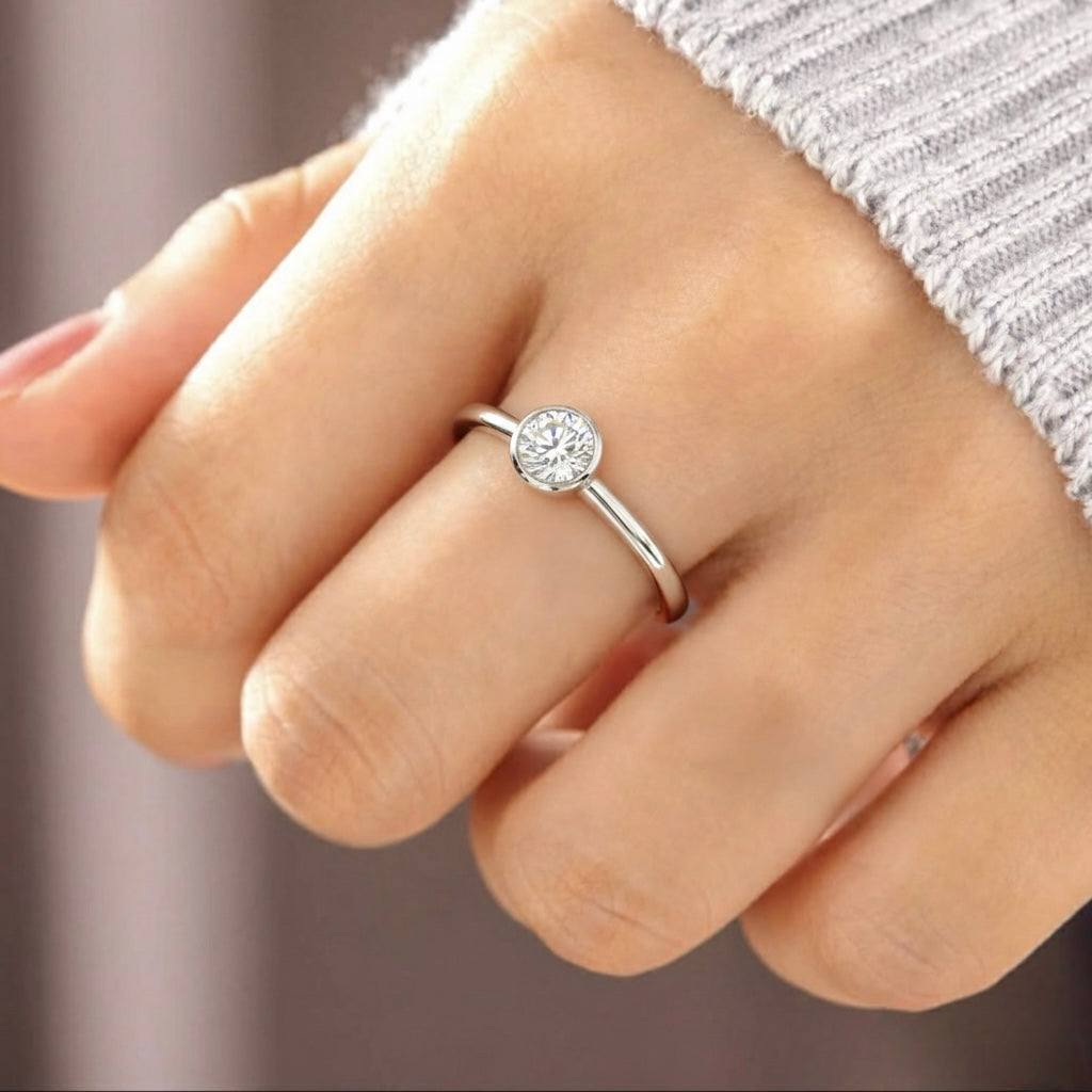 THE MW SIGNATURE SOLITAIRE