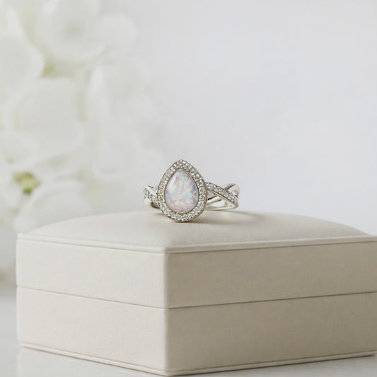 RADIANCE Teardrop Ashes Memorial Ring